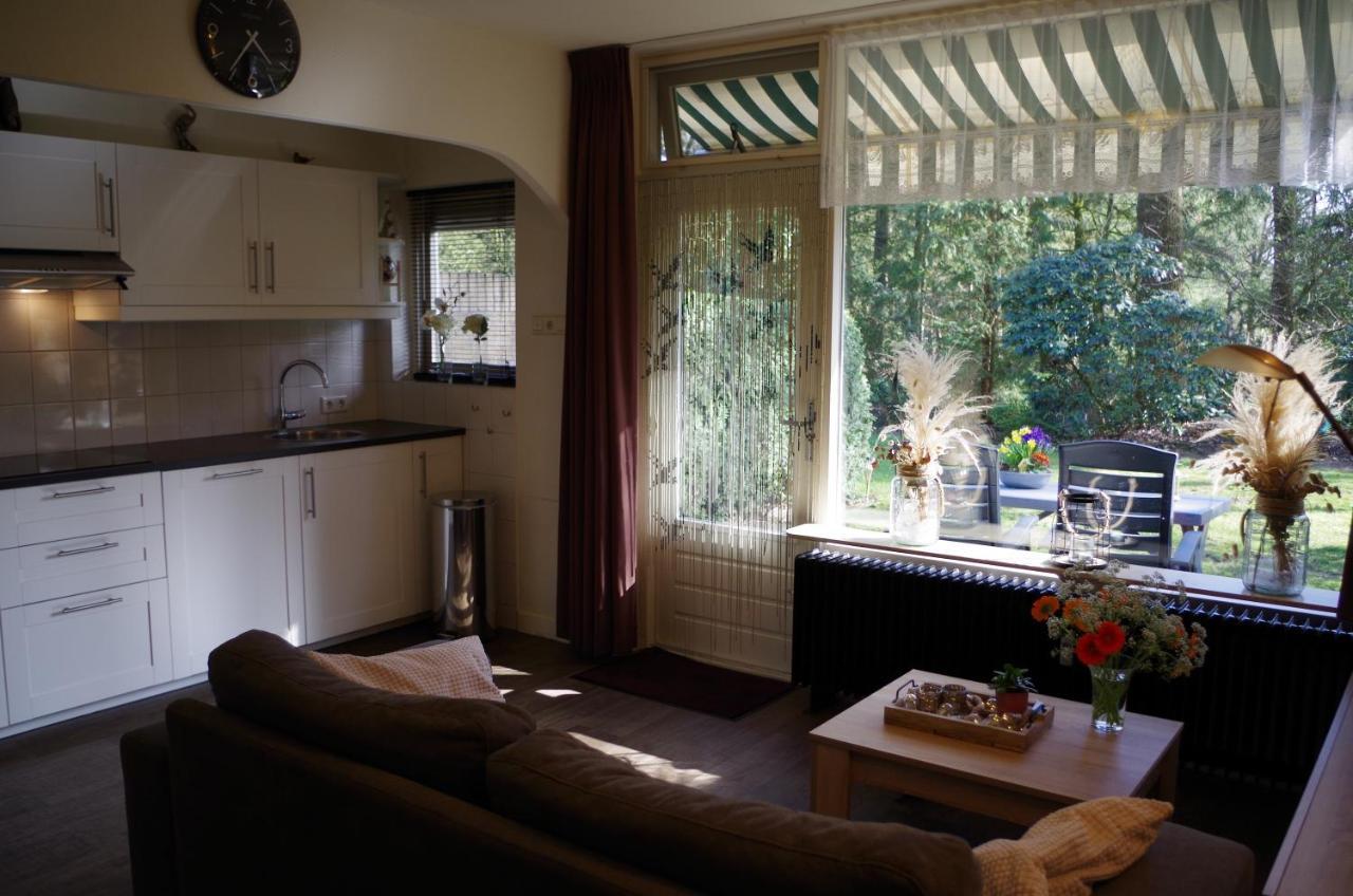 Geschakelde Bungalow Op De Veluwe "De Eekhoorn" Otterlo Dış mekan fotoğraf